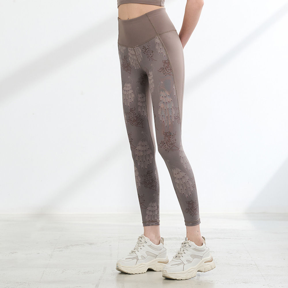 コラーゲンピーコックパネルパンツ