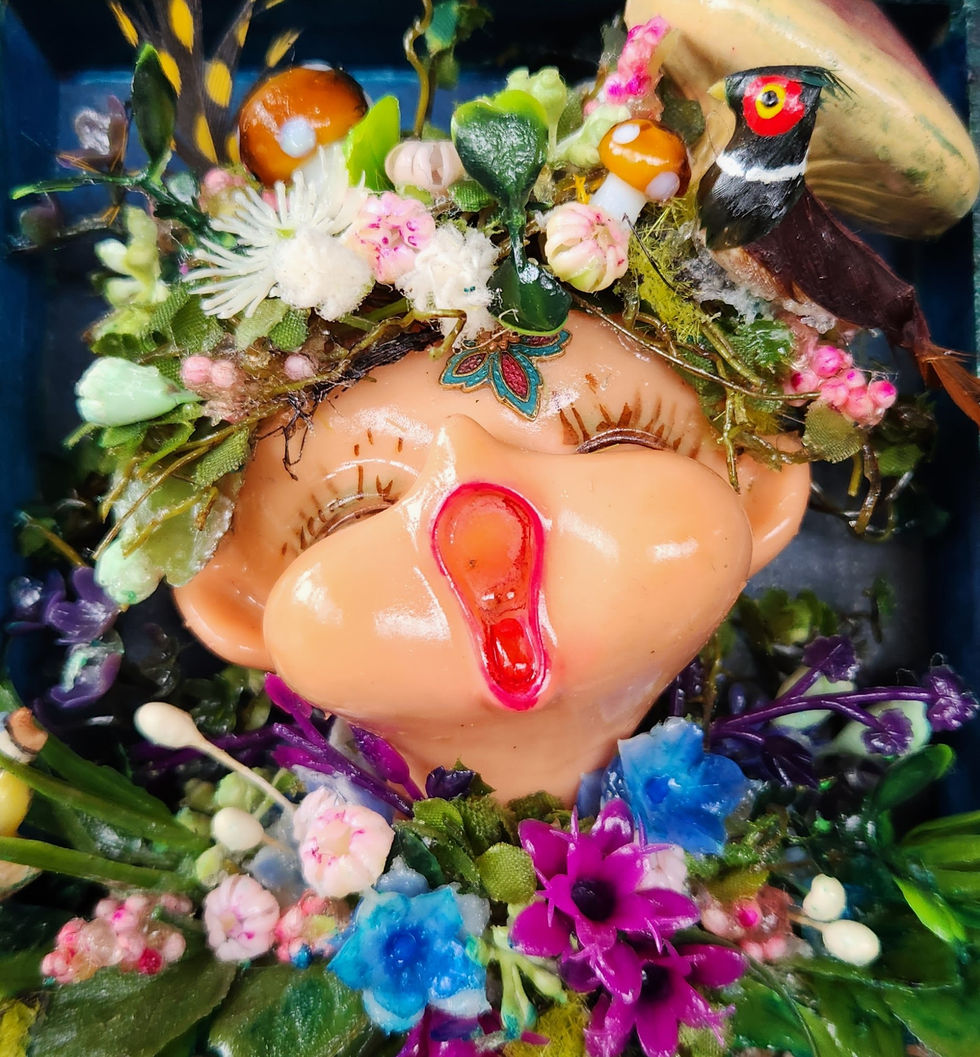 The Songstress Mini.jpg