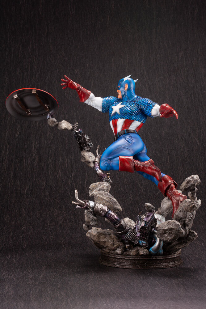 Thumbnail: Captain America - Avengers Fine Art Statue