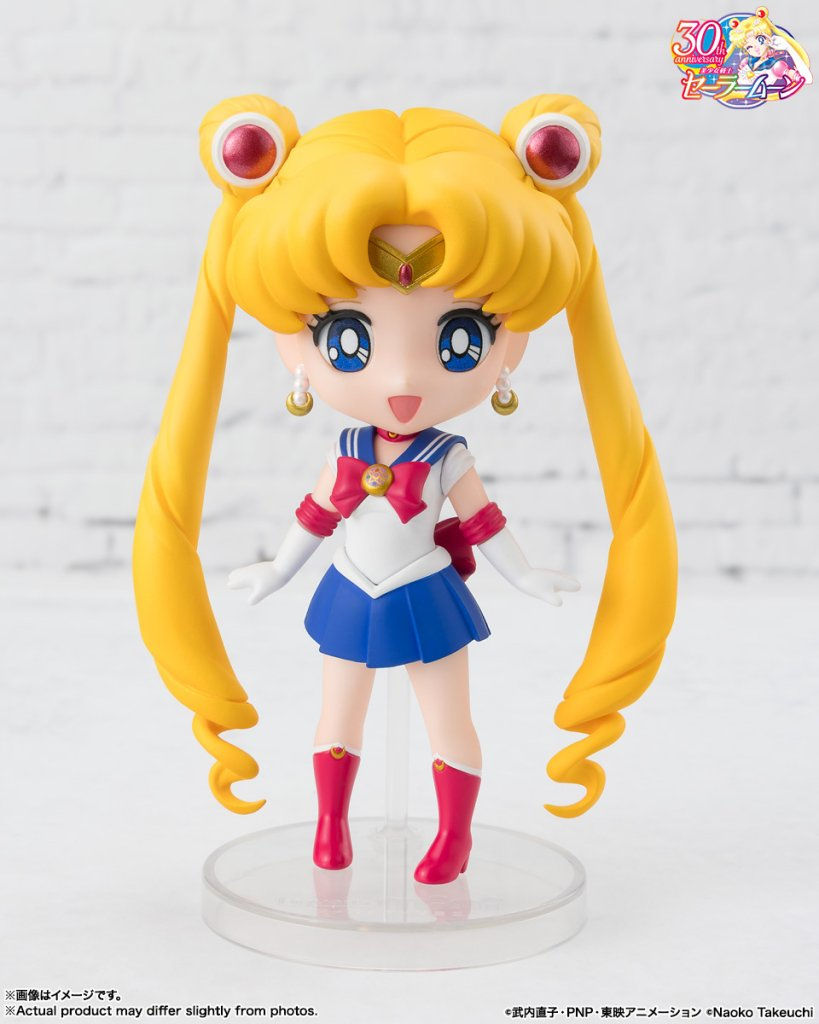 Thumbnail: Figuarts mini SAILOR MOON - Crystal Star Edition