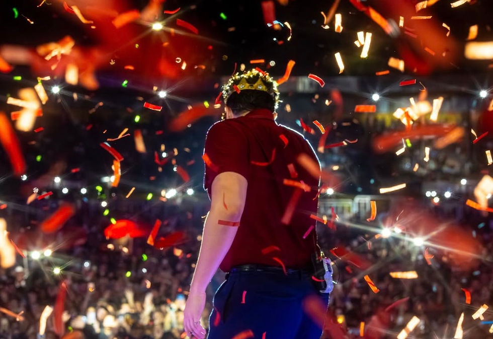 Luan Santana durante o show Ao Vivo na Lua exibido no Multishow