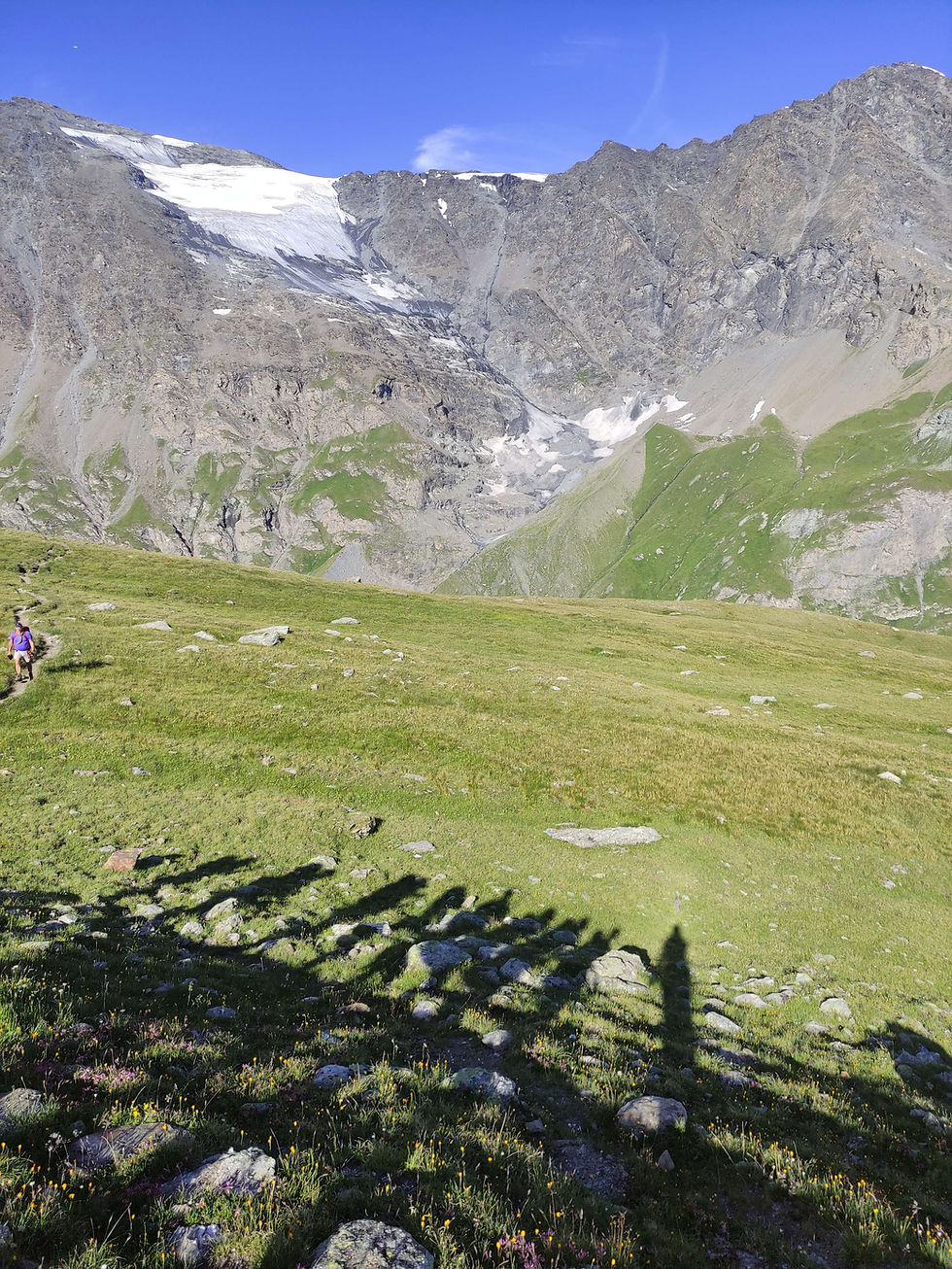 Thumbnail:  Tour du Grand Paradis et son sommet 