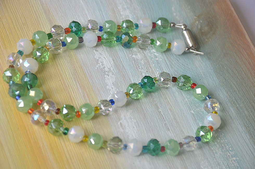 Thumbnail: Sparkling Icelandic Moss Green Beaded Necklace 16" L with Magnetic Clasp