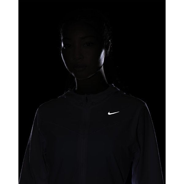 サムネイル： ナイキ スウィフト UV ランニングジャケット FB7481 100