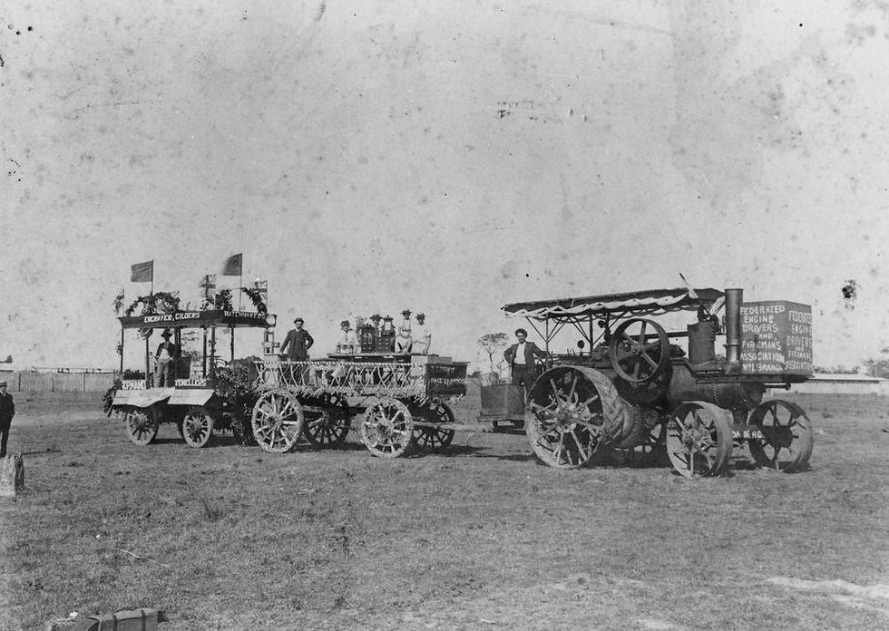 A procession of floats in the Labour Day Parade in 1902.