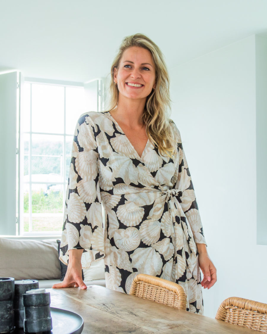 Laura, gastvrouw van Zeeuws Duinhuis