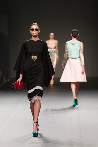 fashion-show-1746621.jpg