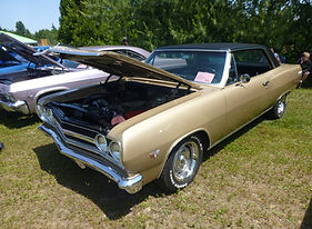 65 Chevelle SS Tuesday & Gary Hodgins Lynden.JPG