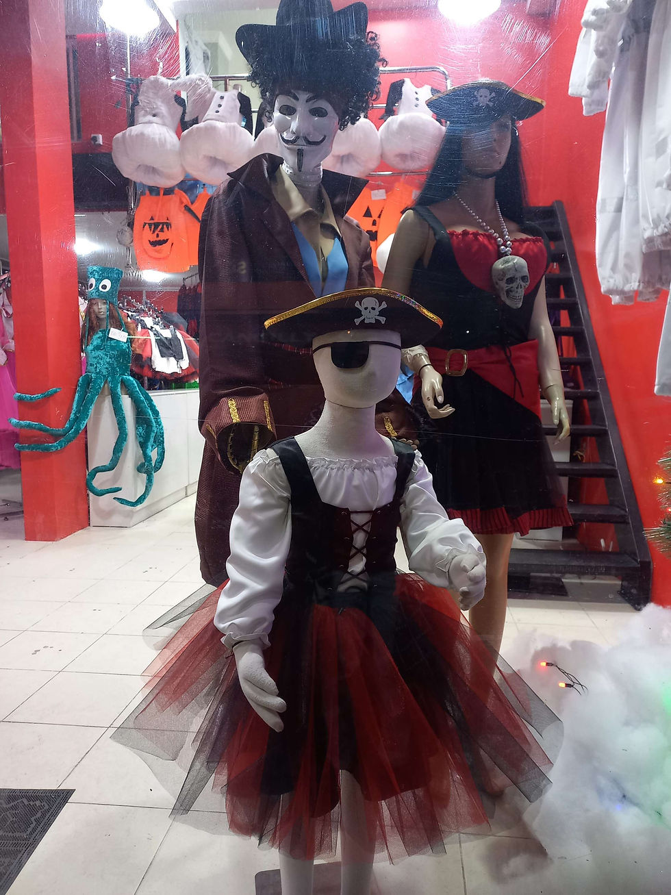 Thumbnail: Pirate Costume 