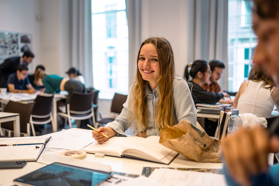 Studenten aan het werk tijdens de summer school