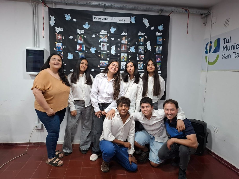 ESTUDIANTES SANRAFAELINOS CREAN UN SISTEMA INTELIGENTE PARA OPTIMIZAR EL RIEGO Y MONITOREAR CULTIVOS