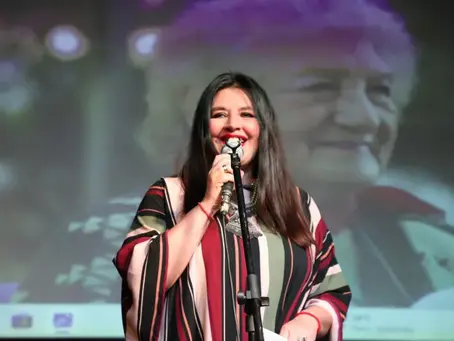 FABIANA CACACE LLEVARÁ LA VOZ SANRAFAELINA AL FESTIVAL DE LA CALLE ANGOSTA