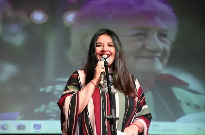 FABIANA CACACE LLEVARÁ LA VOZ SANRAFAELINA AL FESTIVAL DE LA CALLE ANGOSTA