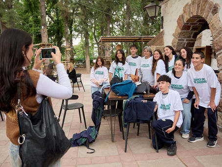 Tres escuelas sanrafaelinas participaron en el “Manifiesto por el Agua” en el dique Cipolletti