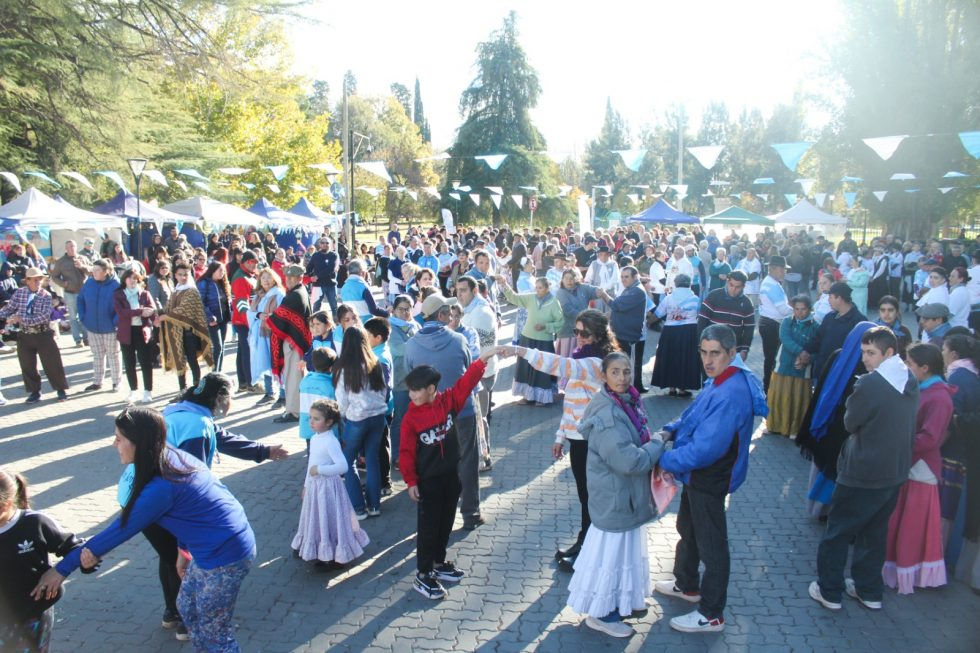 SAN RAFAEL CELEBRARÁ EL DÍA DE LA ESCARAPELA CON FOLKLORE Y UN GRAN ENSAYO DEL PERICÓN NACIONAL