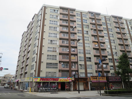 【売路面店舗】弁天町駅徒歩2分 中央大通り沿いに所在する弁天コーポ1階路面店舗