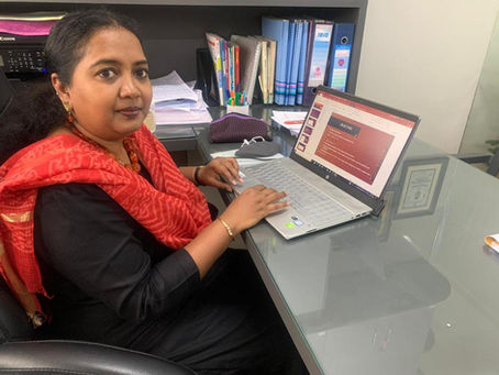 Adapting to online teaching during the COVID-19 school closure