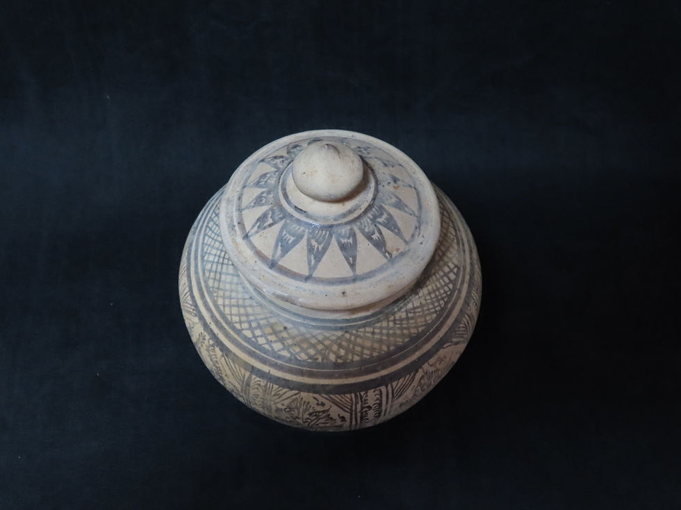 Thumbnail: 宋胡録　鉄絵草文蓋付壺 14～15世紀   Sukhothai  Underglaze Iron Decoration  14~15 Century