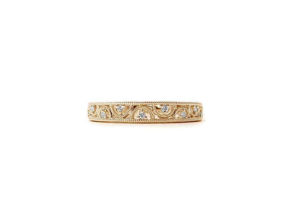 縮圖：Delicate Half Moon Milgrain Ring