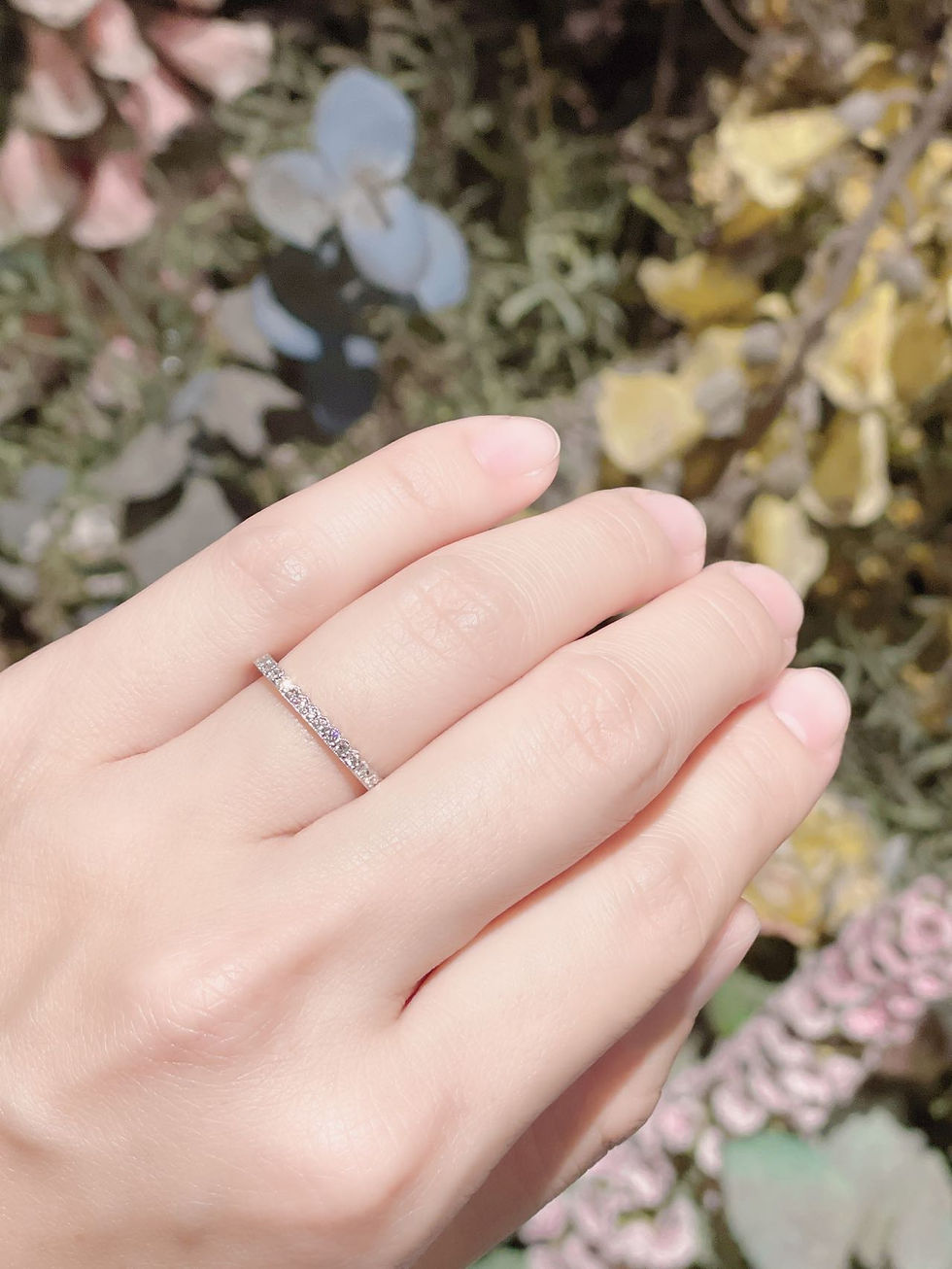 縮圖：Half Eternity Bezel Set Ring With Milgrain