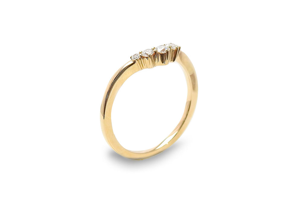 縮圖：14K Simple V-Shape Diamond Ring
