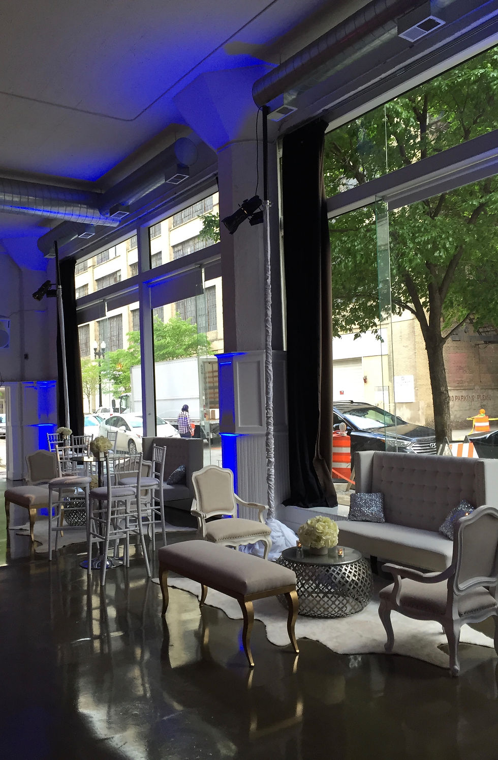 Lounge Seating Area - Full