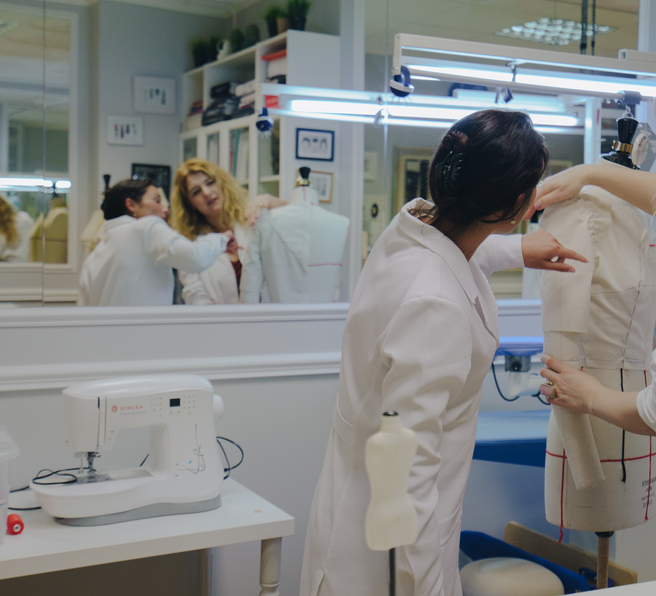 TRABALHAR COM MODA NO BRASIL OU NO EXTERIOR