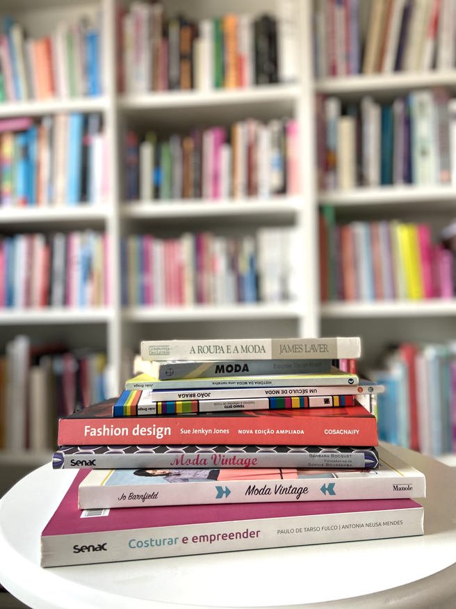 LIVROS QUE MOSTREI NOS STORIES