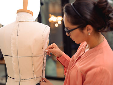 MODELISTA, COSTUREIRA E ESTILISTA DE MODA FESTA