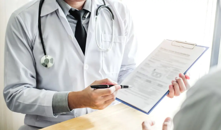 PARECER MÉDICO FUNDAMENTADO DE AVALIAÇÃO INDIVIDUAL DA RELAÇÃO RISCO-BENEFÍCIO COM ATESTADO DE CONTRAINDICAÇÃO À VACINAÇÃO CONTRA A INFLUENZA