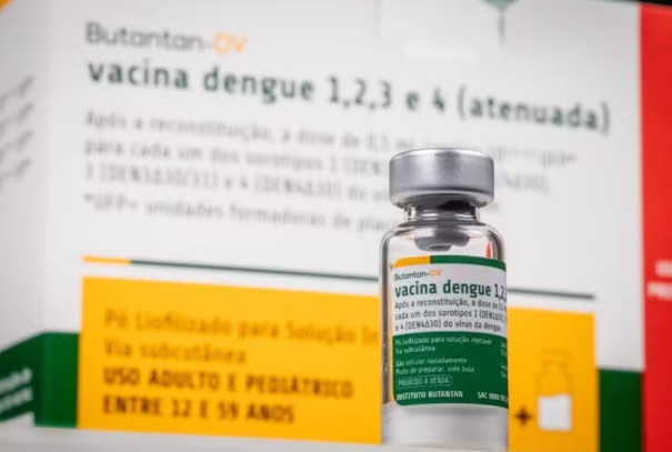 Vacina da Dengue do Butantan é Suspensa Após Duas Mortes Sob Investigação: O Que Esse Caso Revela Sobre a Segurança Vacinal