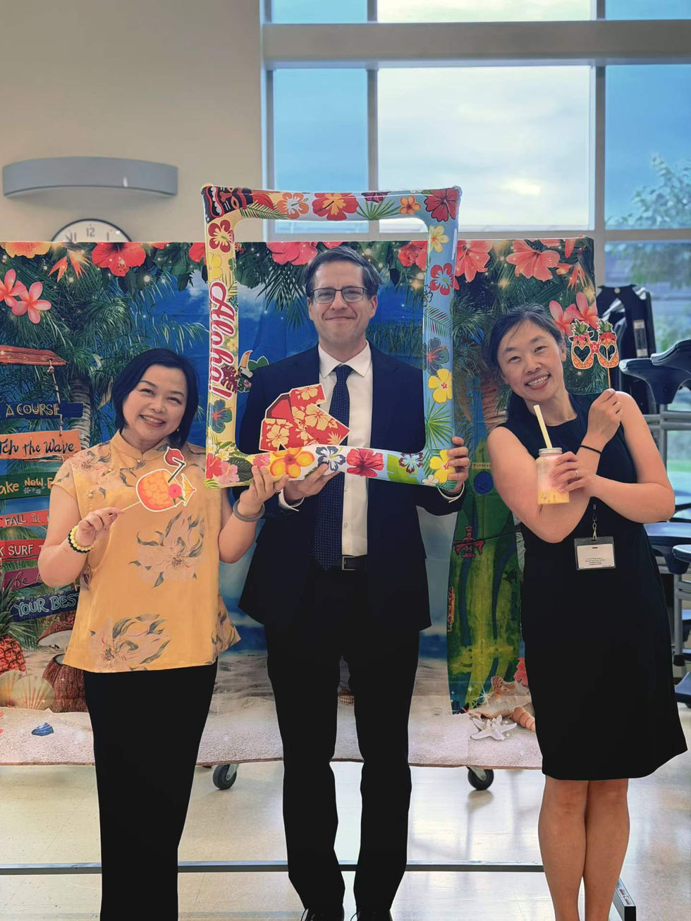 Mandarin Glow Group3