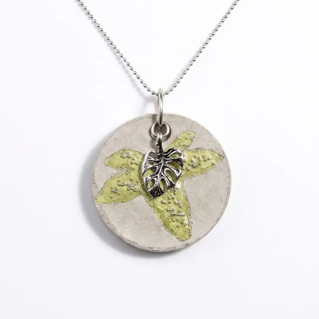 Lierre Philo Necklace