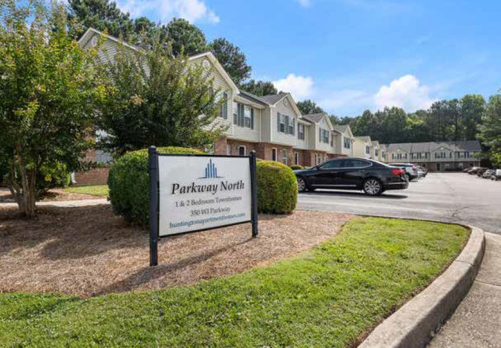 Parkway North Townhomes