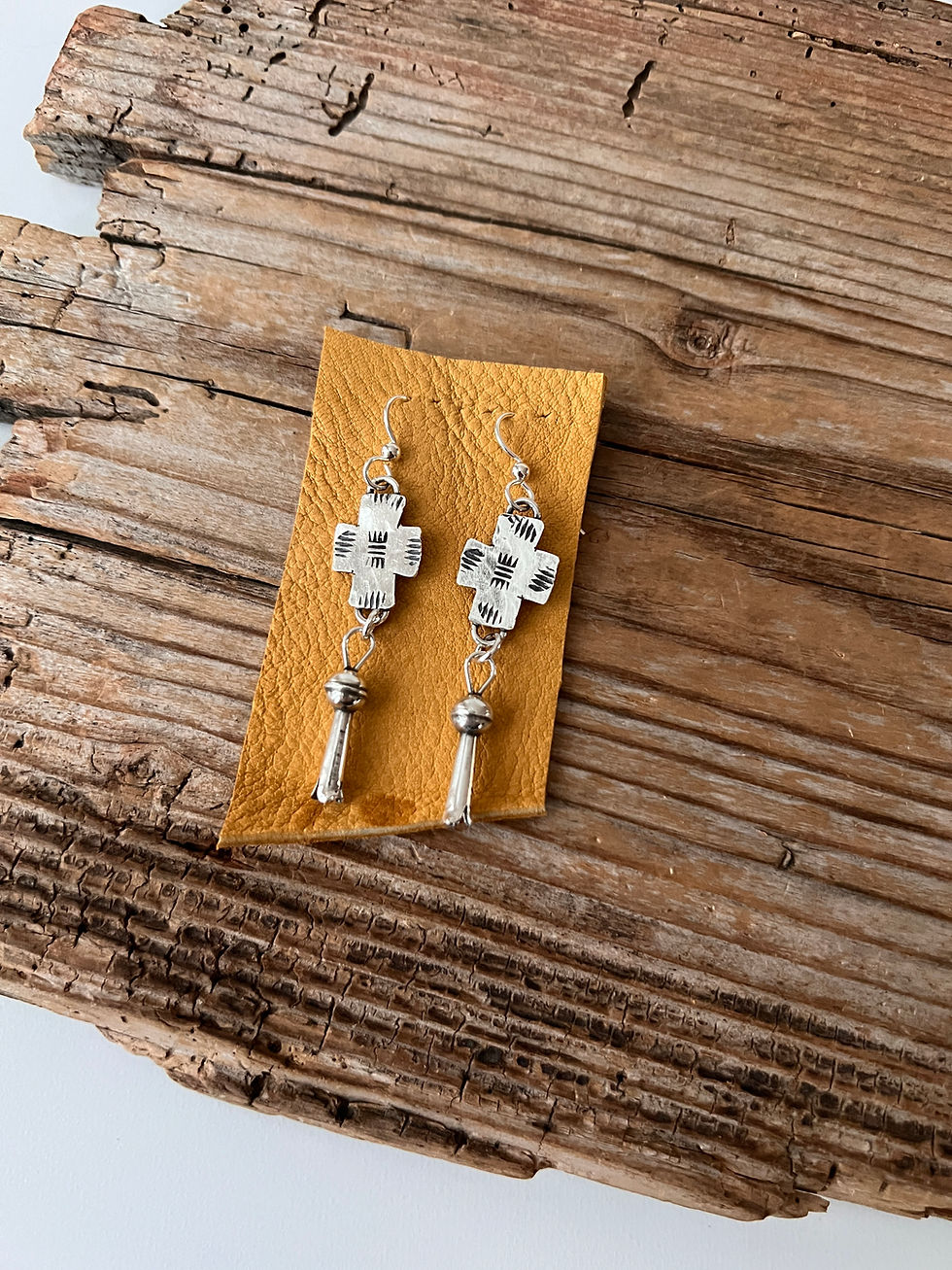 Thumbnail: June Dance Earrings 