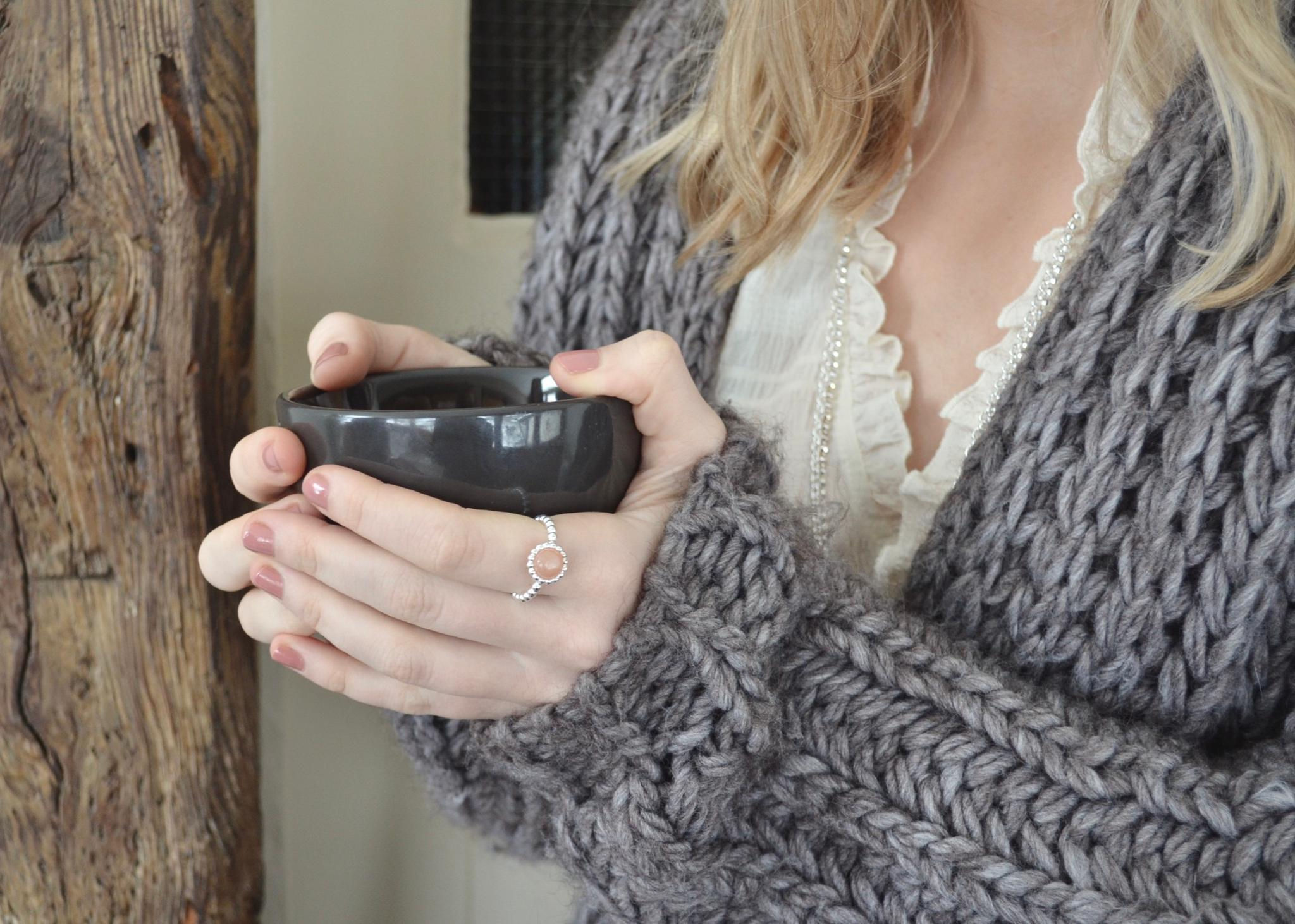 Fingerring oranger Mondstein