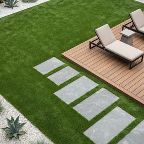 Guía definitiva de paisajismo: Cómo combinar grama sintética, madera y piedra con estilo atemporal