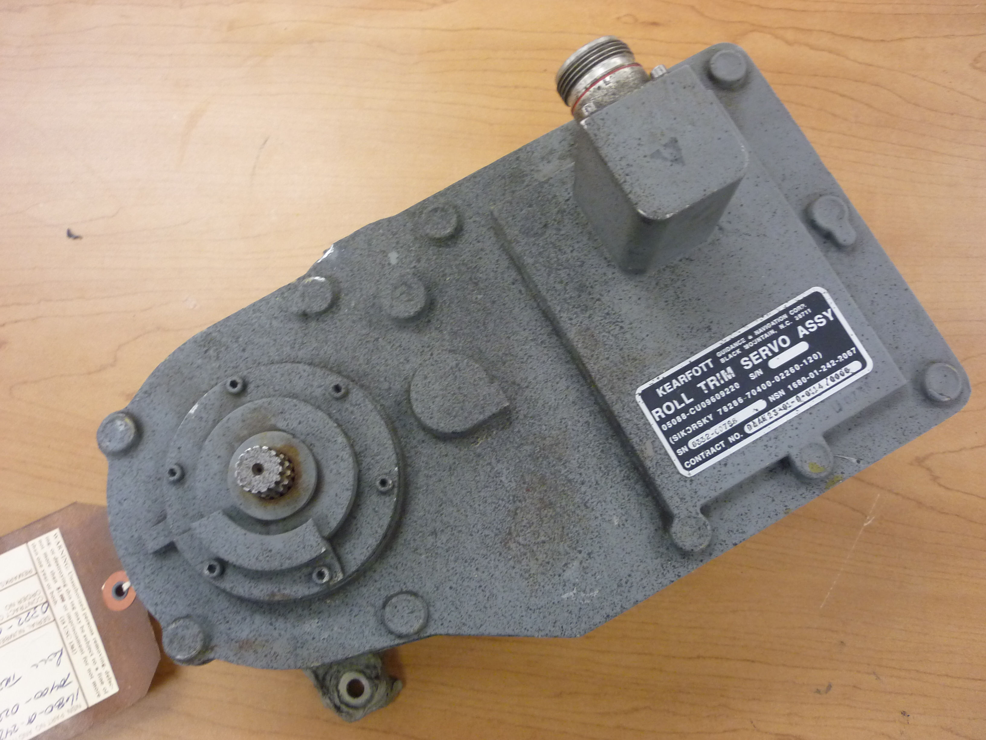 Roll Trim Servo Assembly