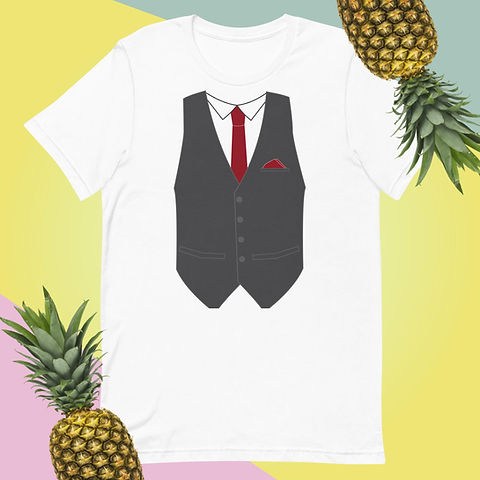 dress vest with t shirt White Crew-neck T-shirt with Vest Outfits For Women (10 ideas & outfits)