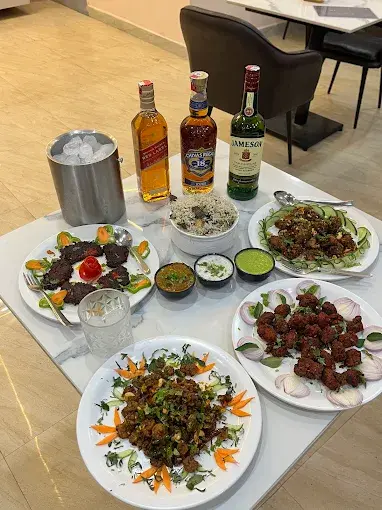 best places to eat in Pedda Amberpet