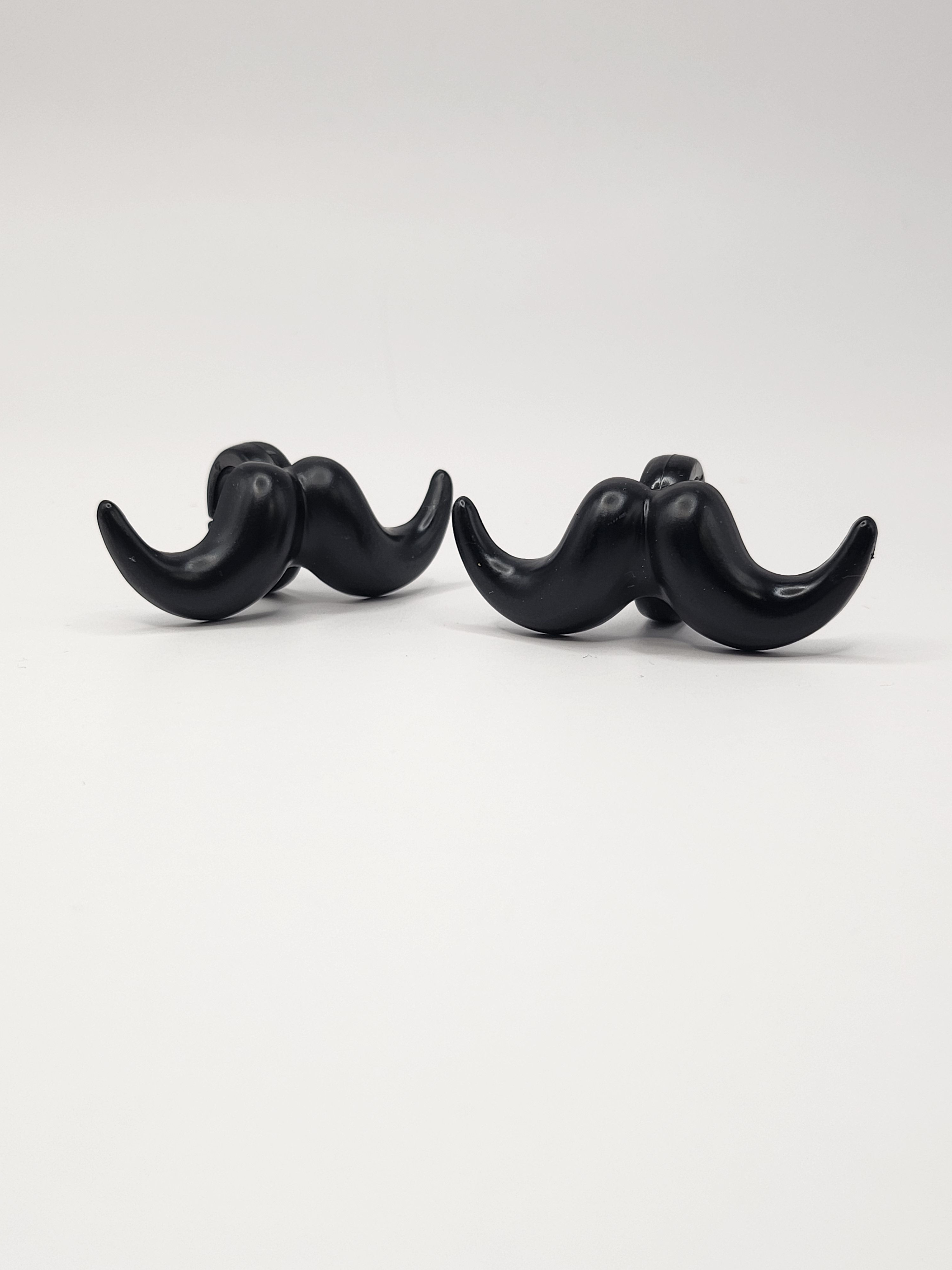 Black Mustache Ring Topper