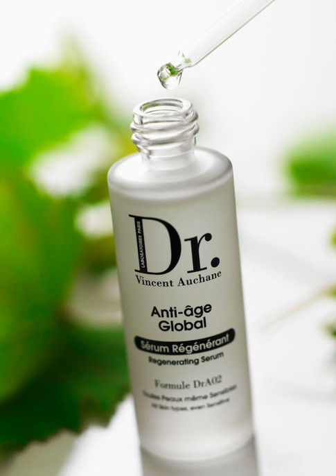 Flacon de serum anti-âge Dr Vincent Auchane