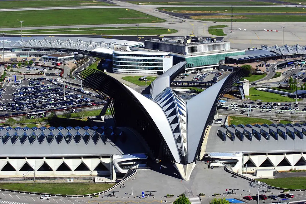 decouvrir-lyon-aeroport-clair.webp