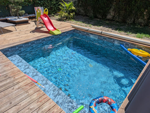 Démarches administratives pour construire une piscine en Isère : ce qu’il faut savoir en 2026