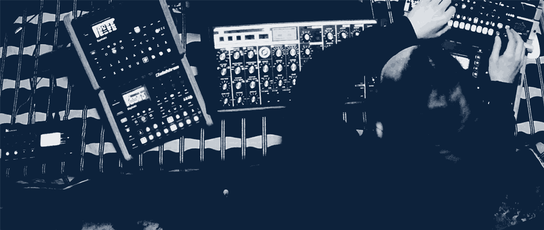 Animated footage of Hylu's studio hardware setup