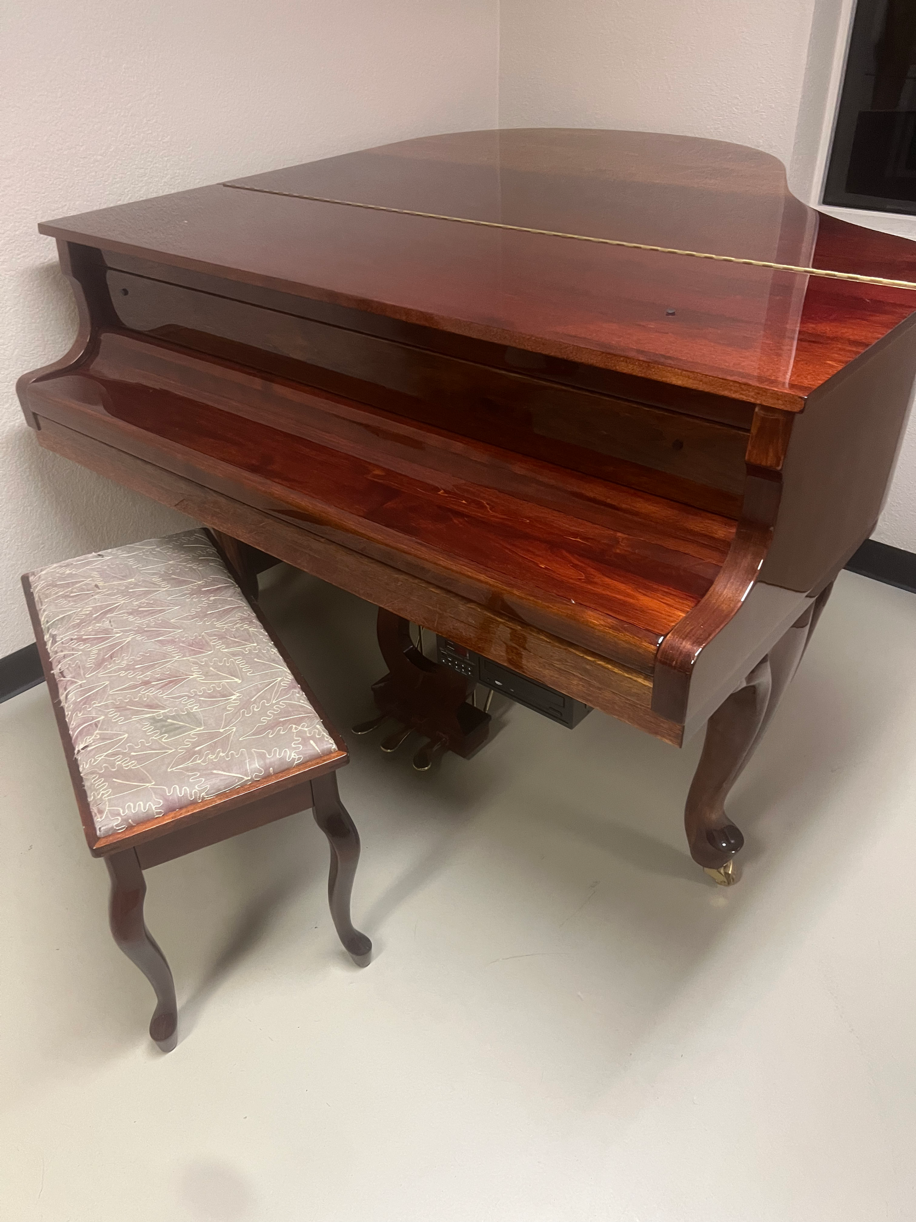Story & Clark Baby Grand Piano