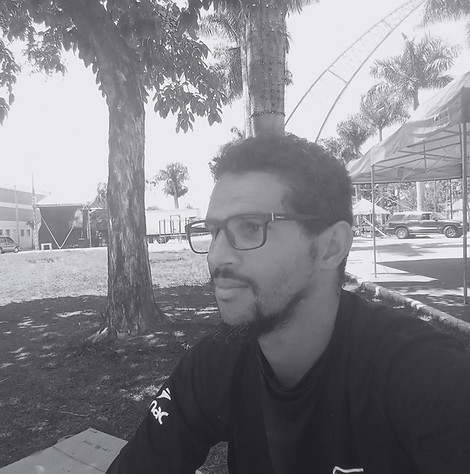 daniel preto e branco.jpg