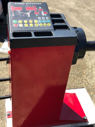 新品 オートマチックホイールバランサー最大30インチ ウエイト位置自動 