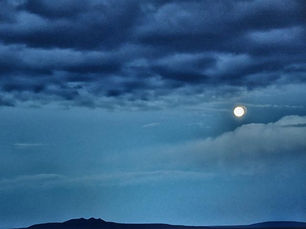 Photo of the Day: Moonset in Taos