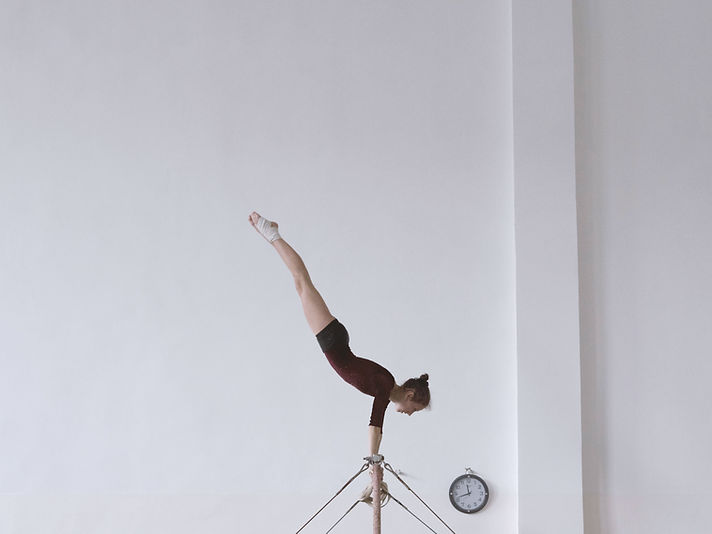 Balanceakt der Turnerin